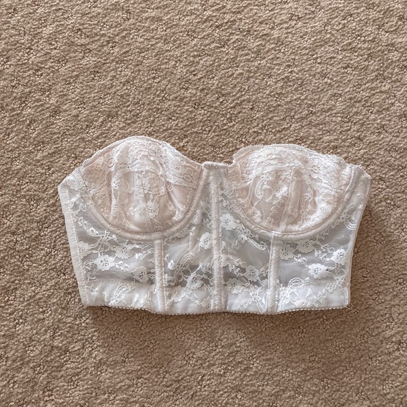 🚫SOLD on Mercari🚫 White Lace Bustier - Picture 1 of 4